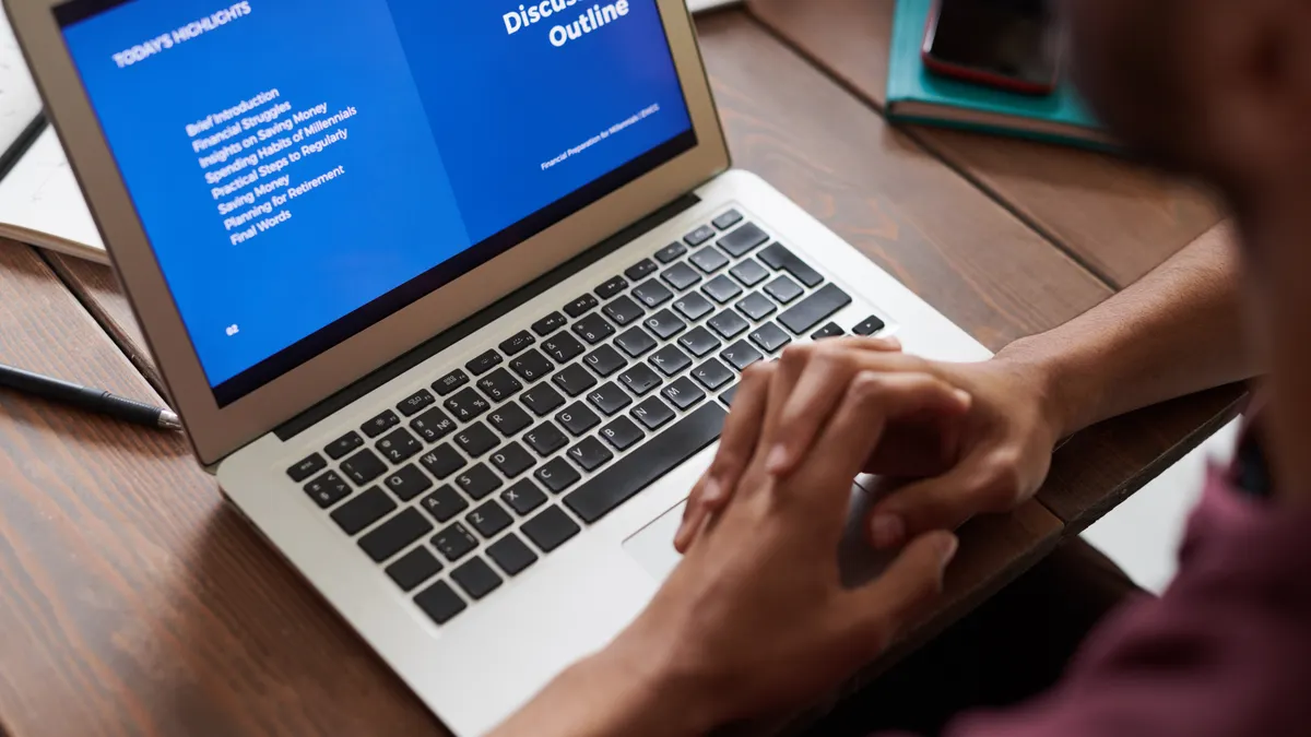 How to Use AI Writers for Outline Generation